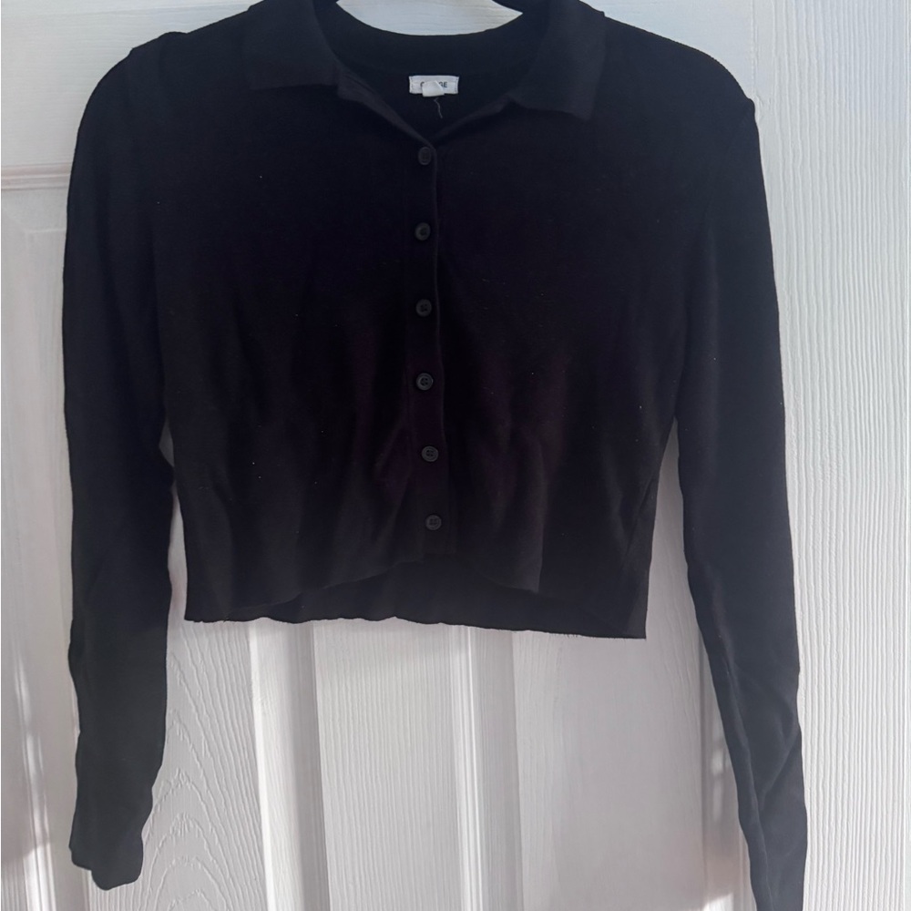 Black Button-Up Cropped Cardigan